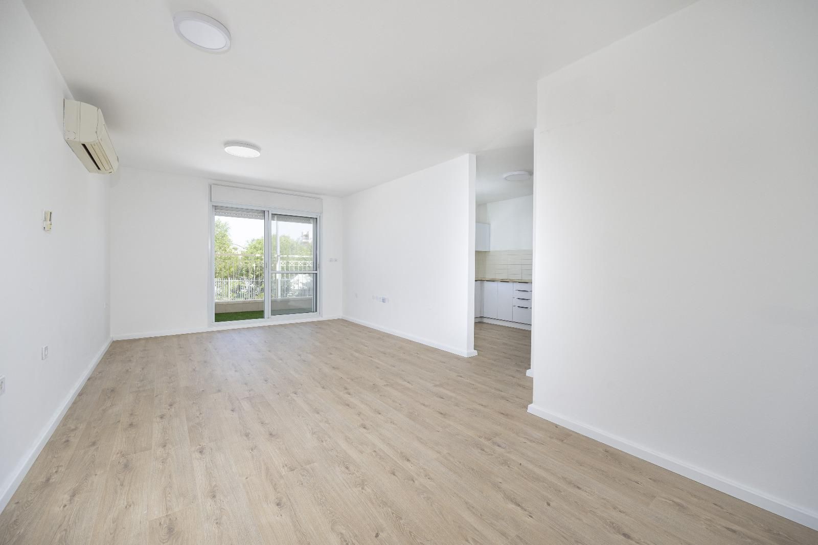 דירת 4 חדרים למכירה במודיעין