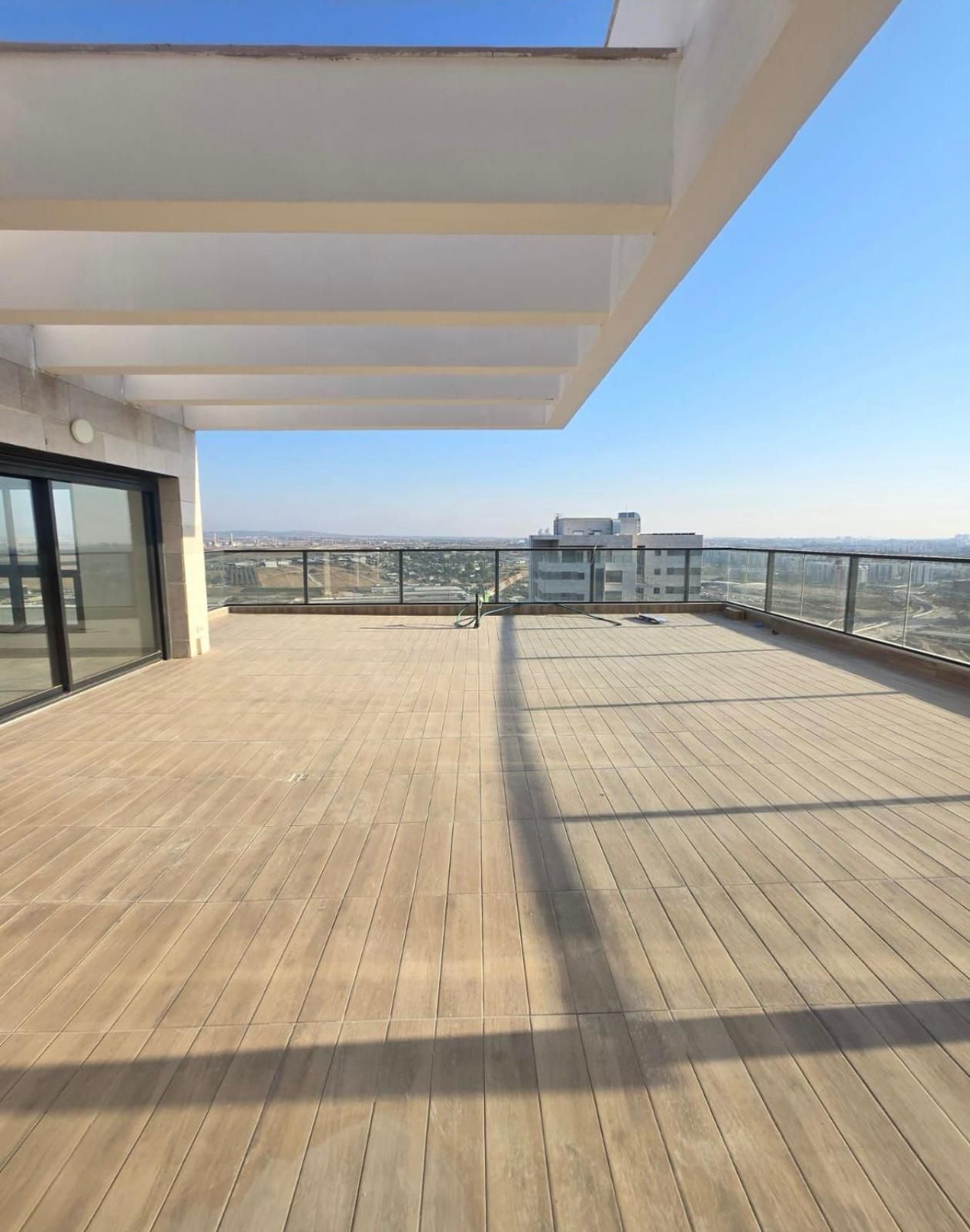 דירת 5 חדרים למכירה בלוד