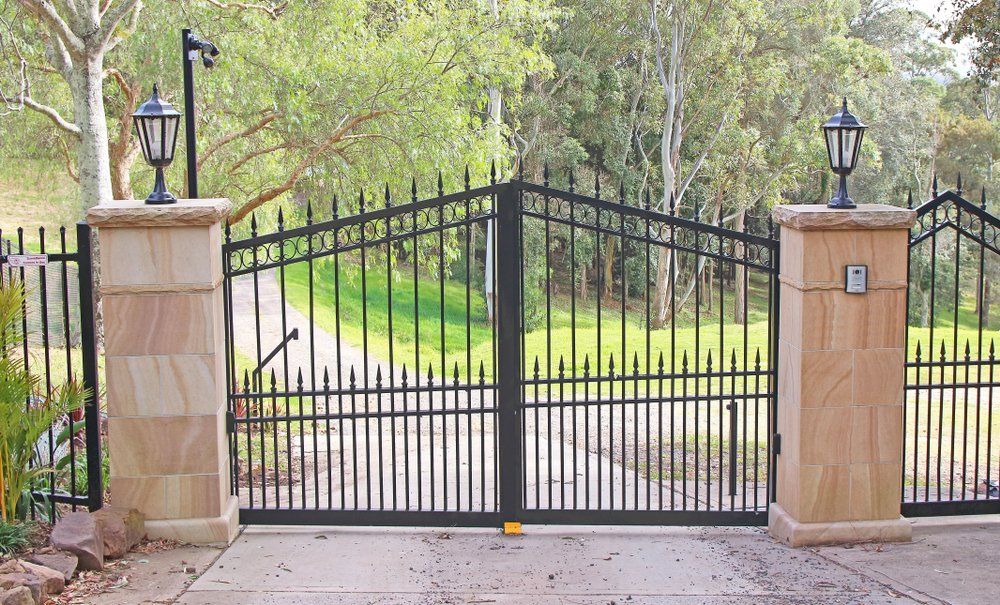 Metal Fencing Supplies | Fencing Contractors in Taree