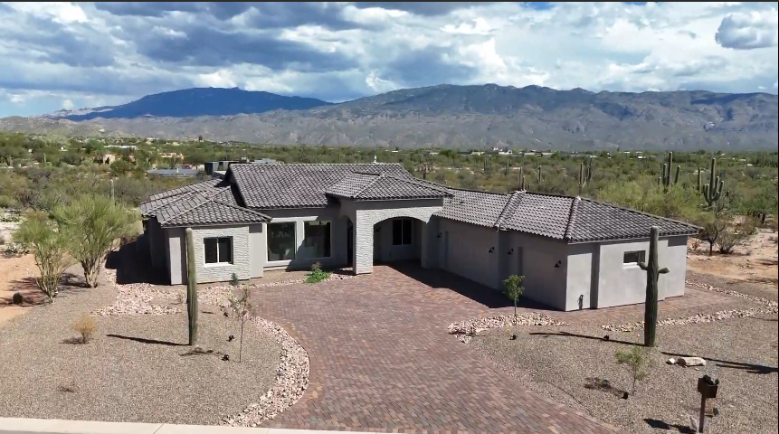Massive home in Arizona's Rancho Soldados by Layland Building Solutions