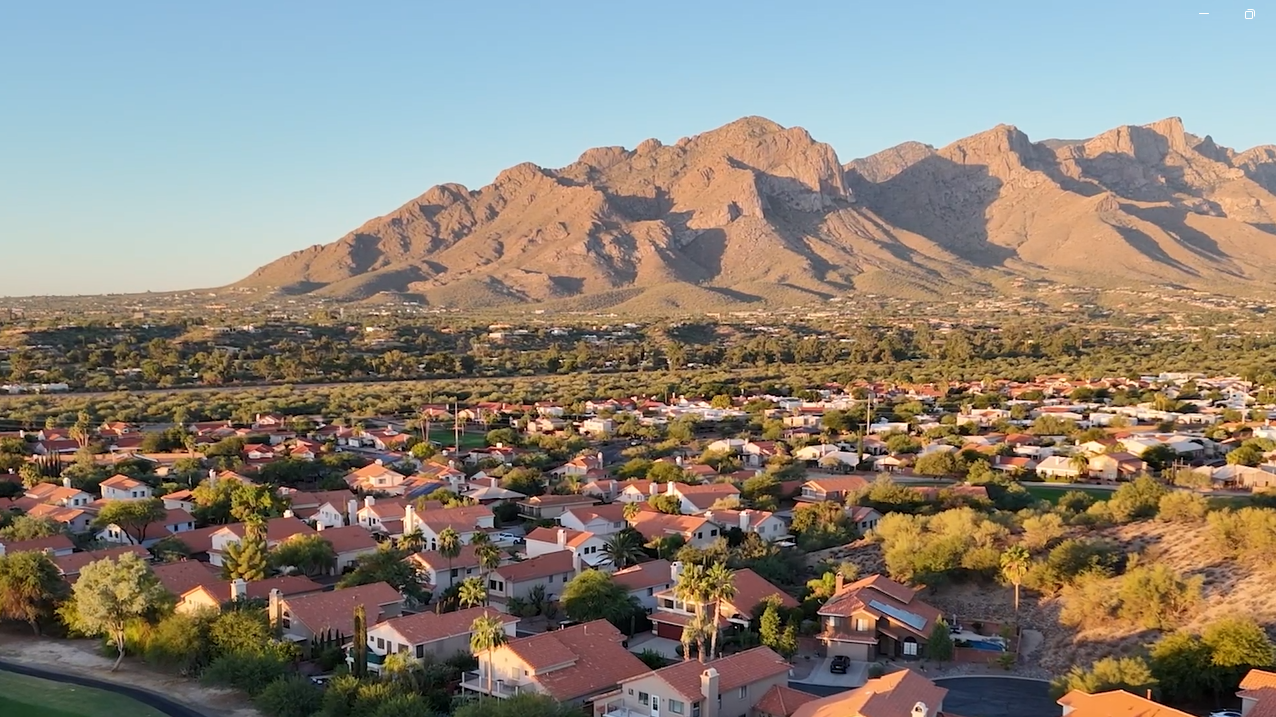 Tucson, Arizona community with picturesque mountain views