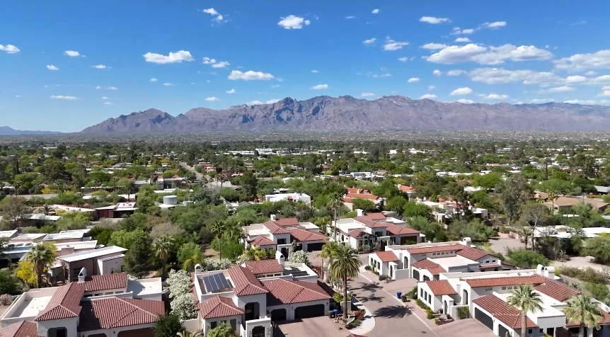 Postcard-worthy mountain ranges in Tucson, AZ 