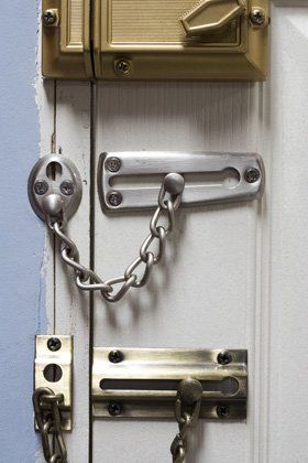 Digital door locks - Bishop's Stortford, Hertfordshire - Kee Locksmith - Deadlocks