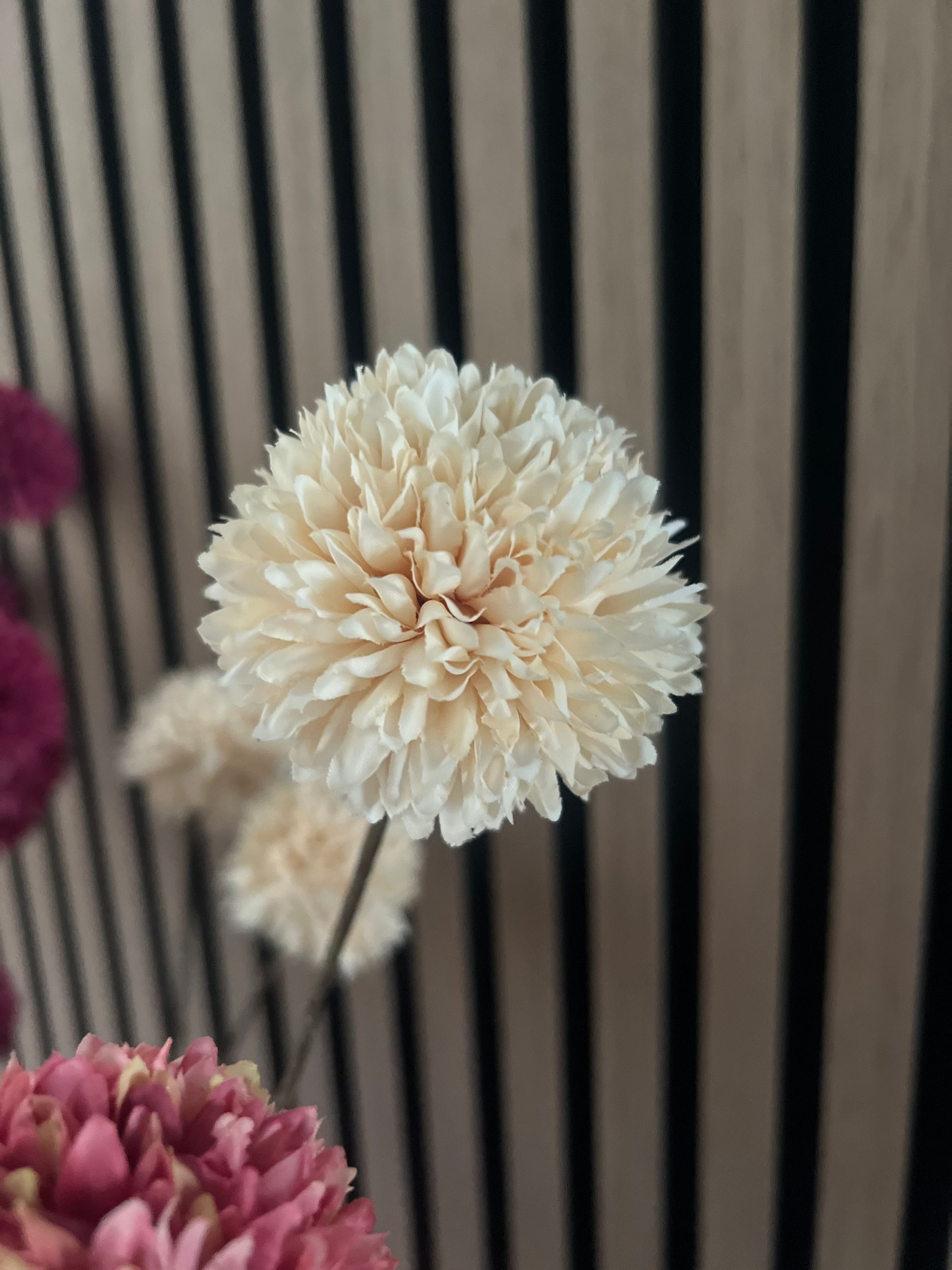 Pompom - Crème UITVERKOCHT