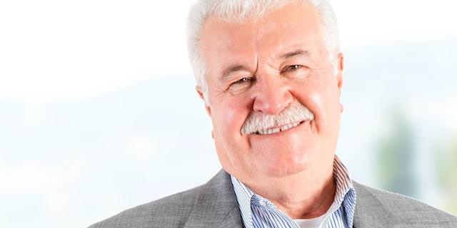 Herausnehmbarer Zahnersatz: Teilprothesen, Totalprothesen, Vollprothesen