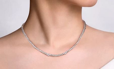  18K White Gold Diamond Tennis Necklace