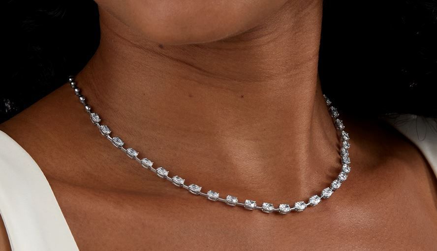 Mappin & Webb 18ct White Gold 6.9cttw Oval Cut Diamond Necklace