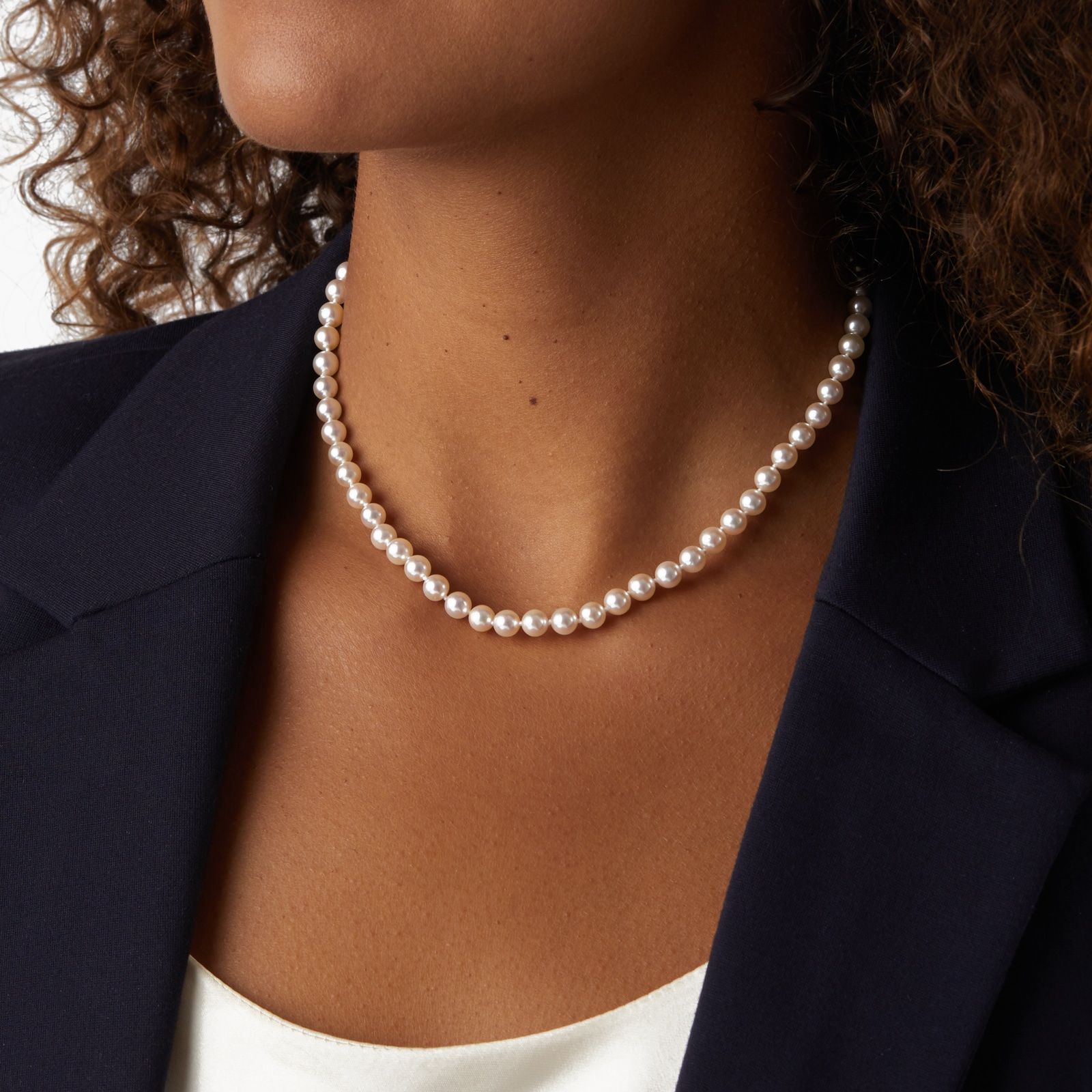 Mappin & Webb 18ct Yellow Gold Akoya Pearl  Necklace