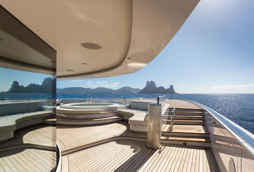 lady lara yacht owners deck