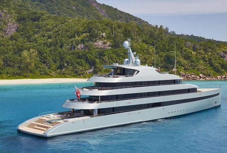 hybrid superyacht savannah