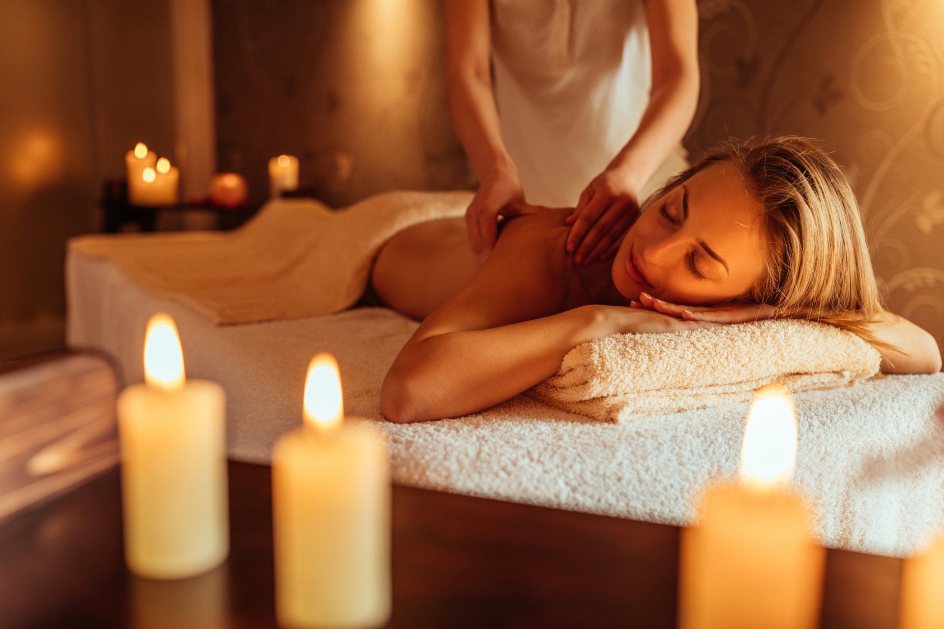 Local Wellness Spa — Woman Gives Back Massage in West Springfield, MA