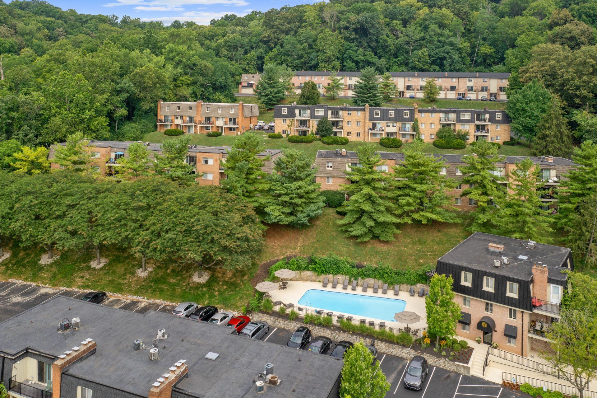 The Trails at Mariemont Luxury Apartment Homes