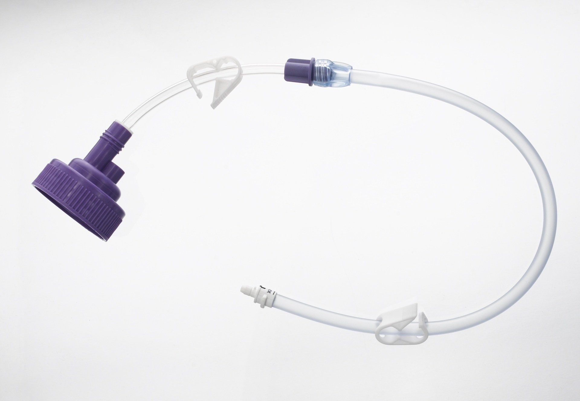 Bolink Large Cap connected to an ENFit bolus extension set