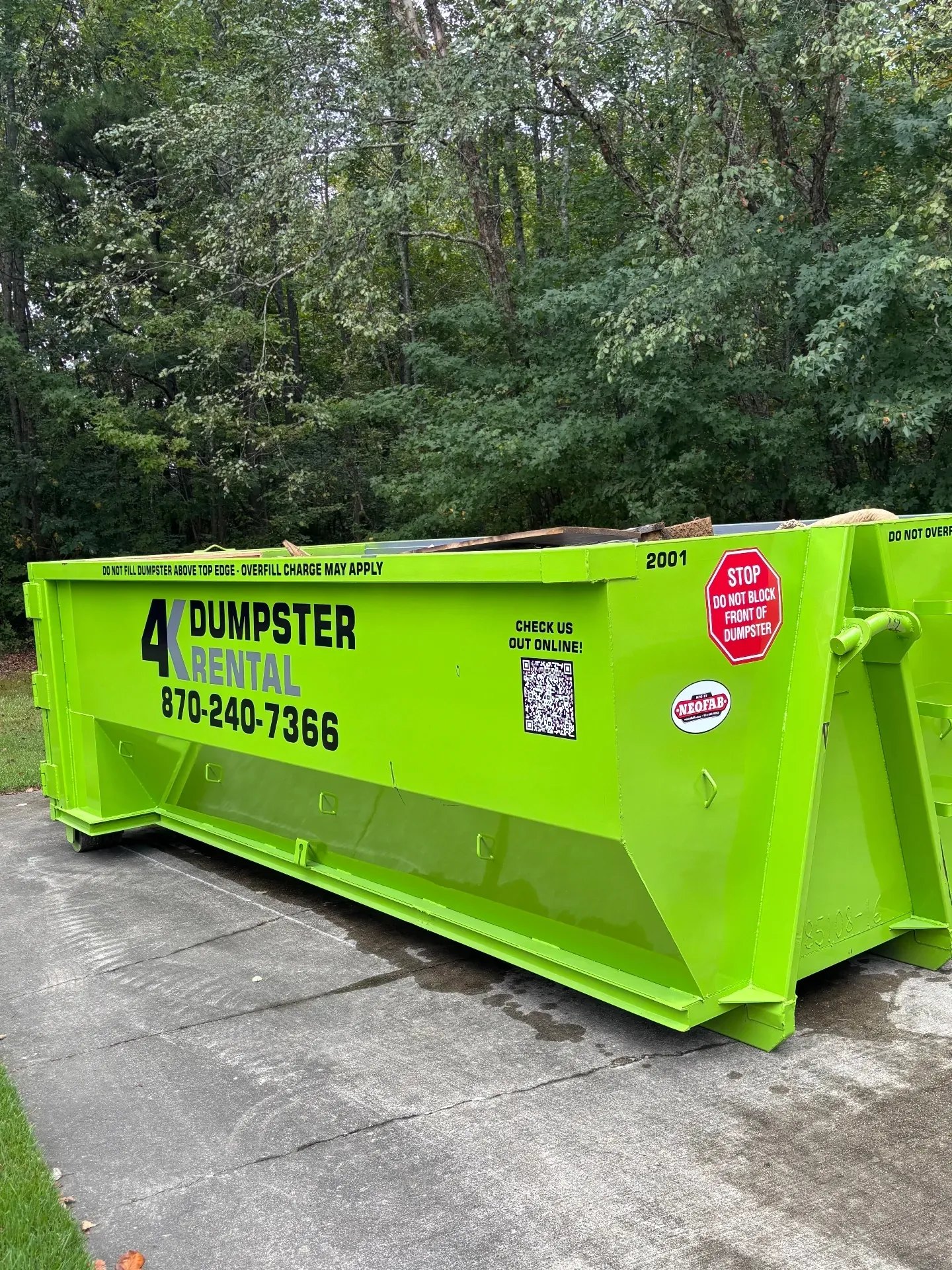 A graphic showing how to rent from swift dumpsters.