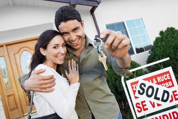 Couple Purchaing Home - Real Estate in Uniontown, PA Couple Purchaing Home - Real Estate in Uniontown, PA