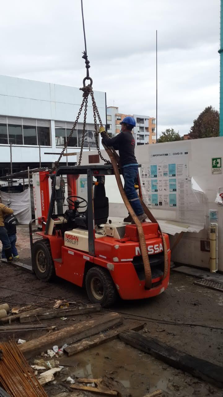 Montacargas y Grúas Rodríguez - Montajes Industriales