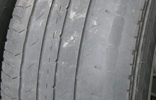 very low tire tread on a tire