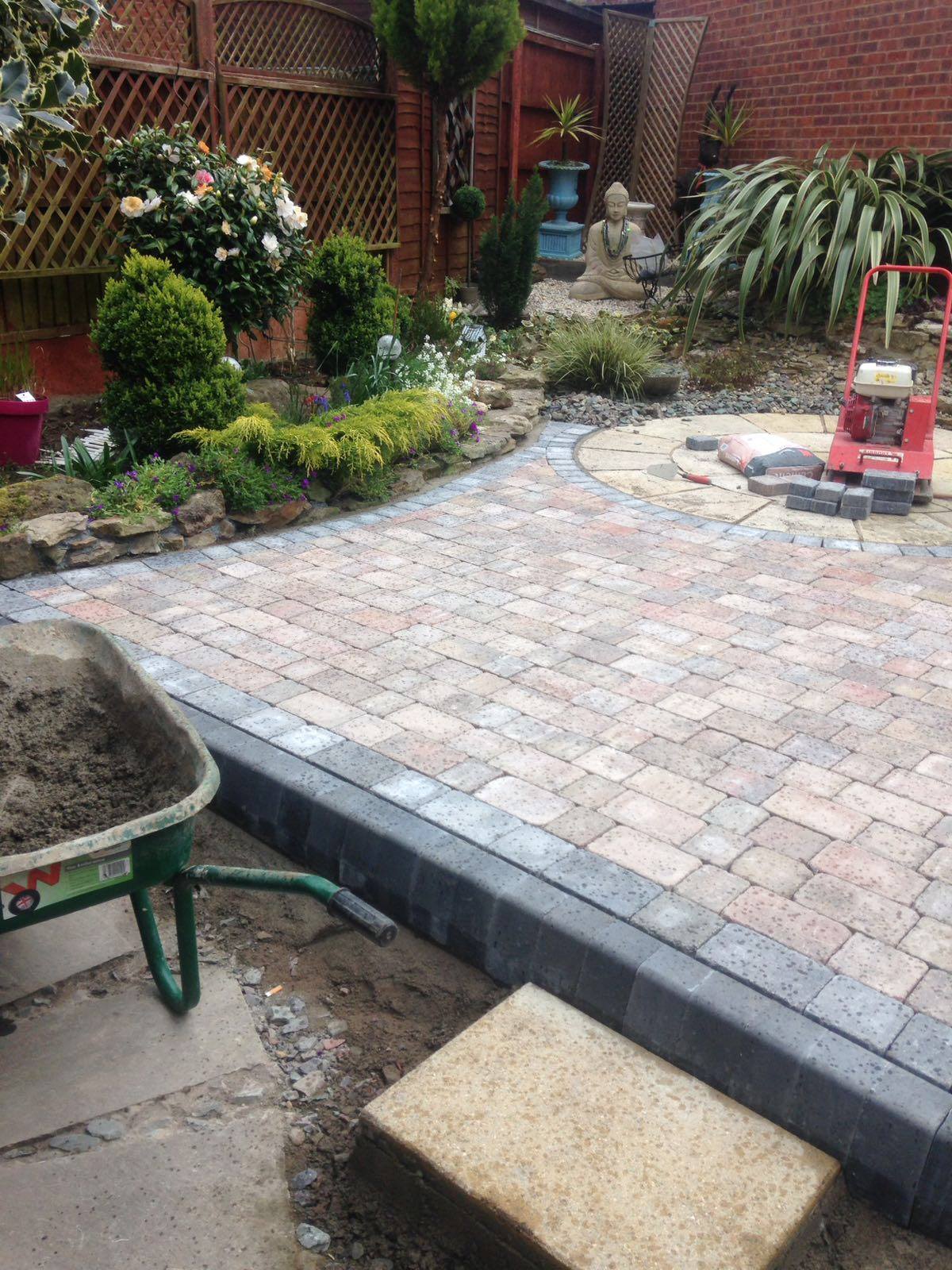 Telford block paving contractors Paveline Driveways Limited install quality block paving driveways and patios in Telford and throughout Shropshire