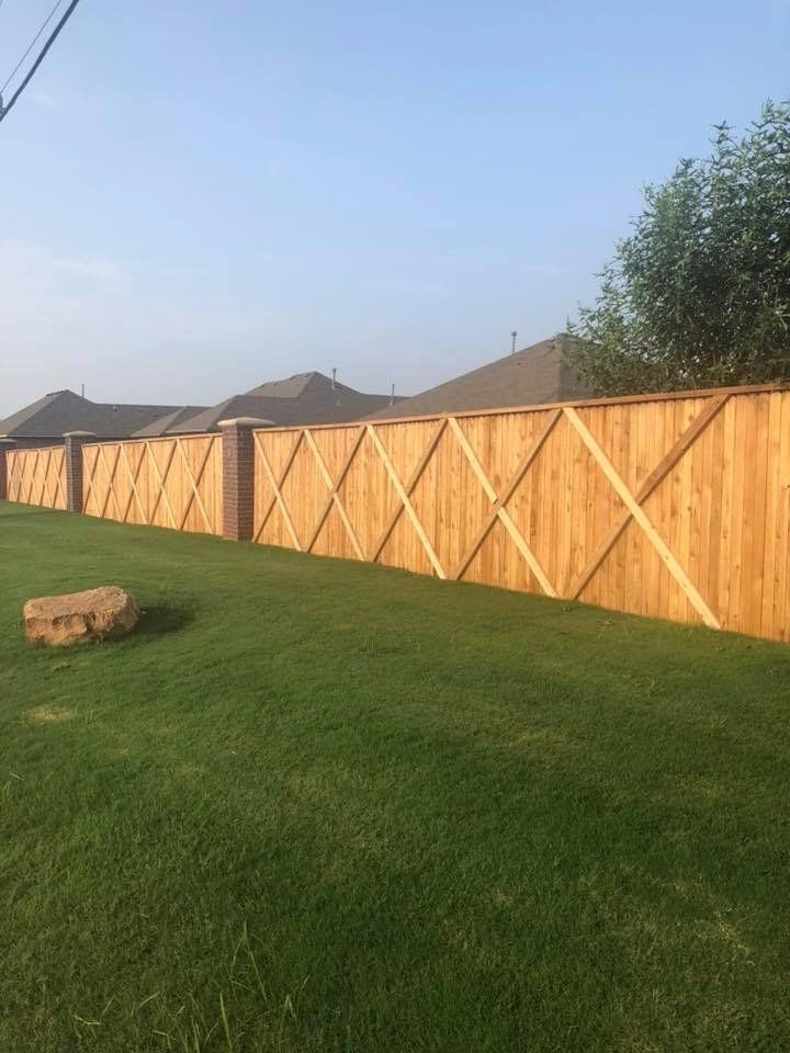 Fence Contractor - Wooden Fence in Oklahoma City, OK