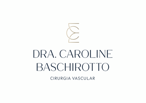 Logotipo da Dra. Caroline Baschirotto, cirurgia vascular. Iniciais douradas sobre texto azul-marinho.