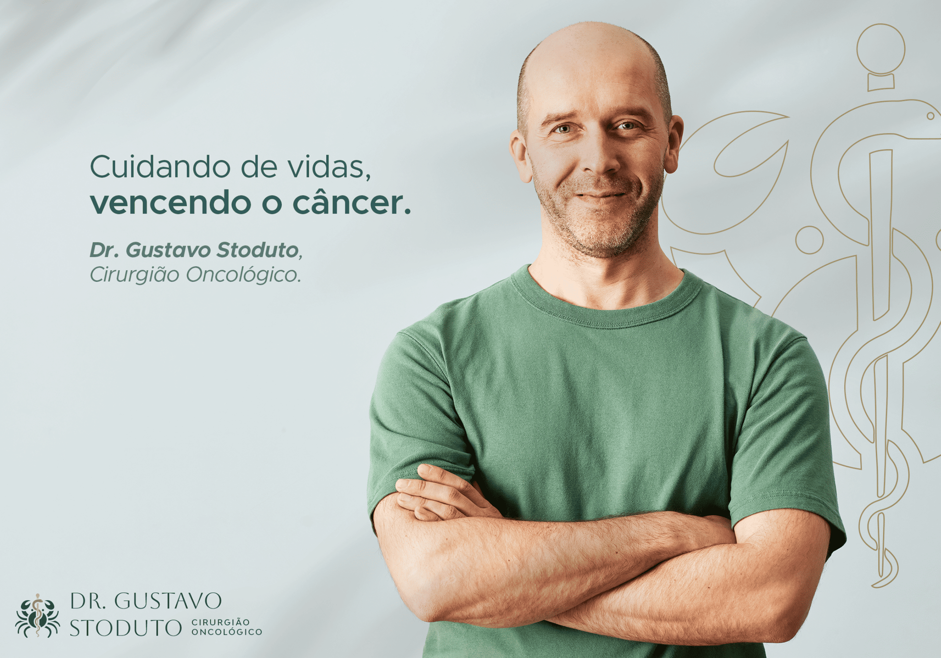 Um conjunto de cartões de visita para um médico com cérebro.