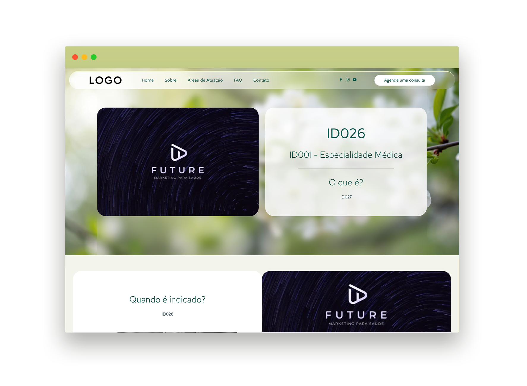 Uma mulher de jaleco está sentada em uma mesa escrevendo em um pedaço de papel.