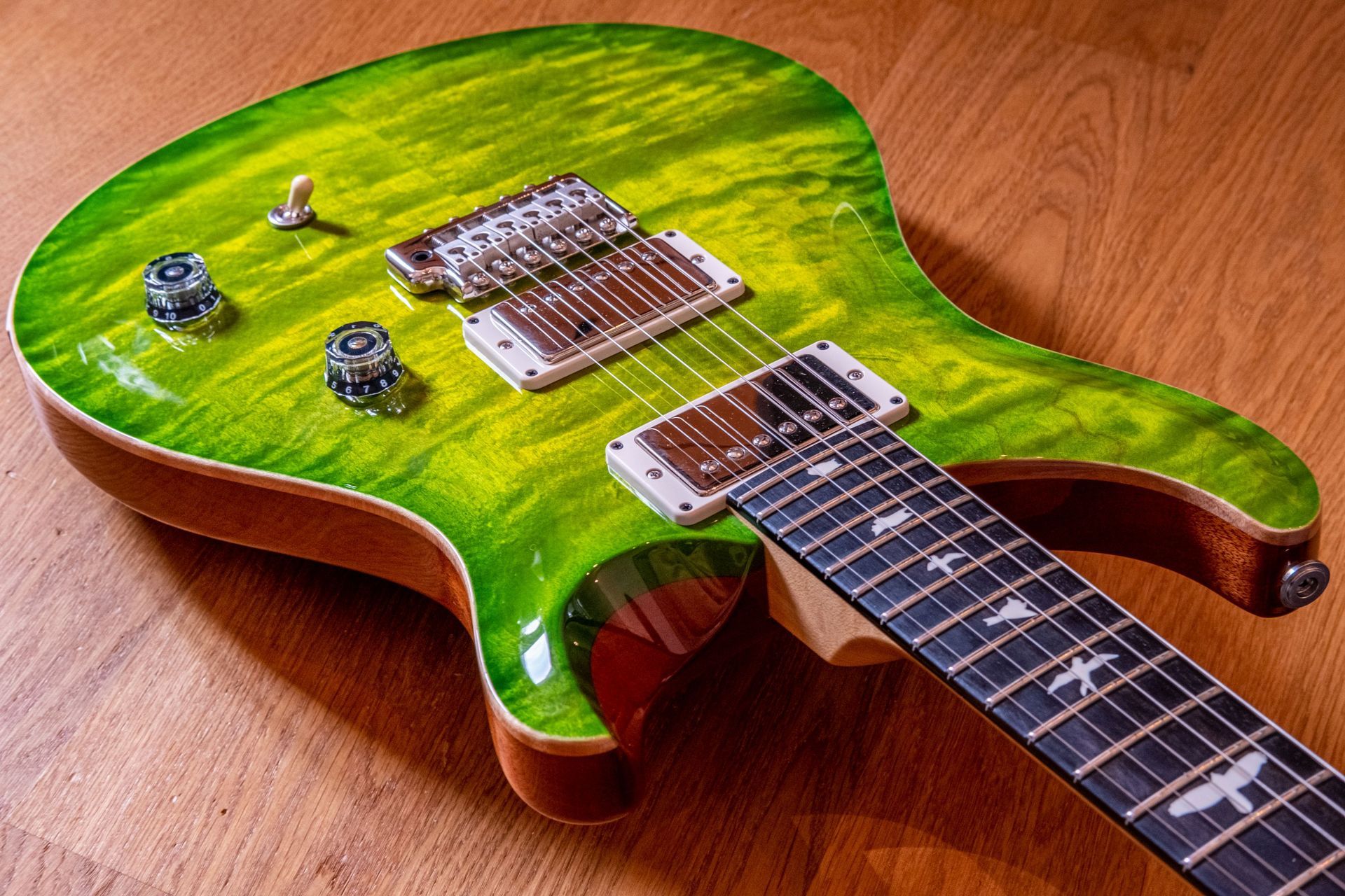 2019 PRS CE24 Custom Order mit Ebony Fretboard & Flame Maple Hals