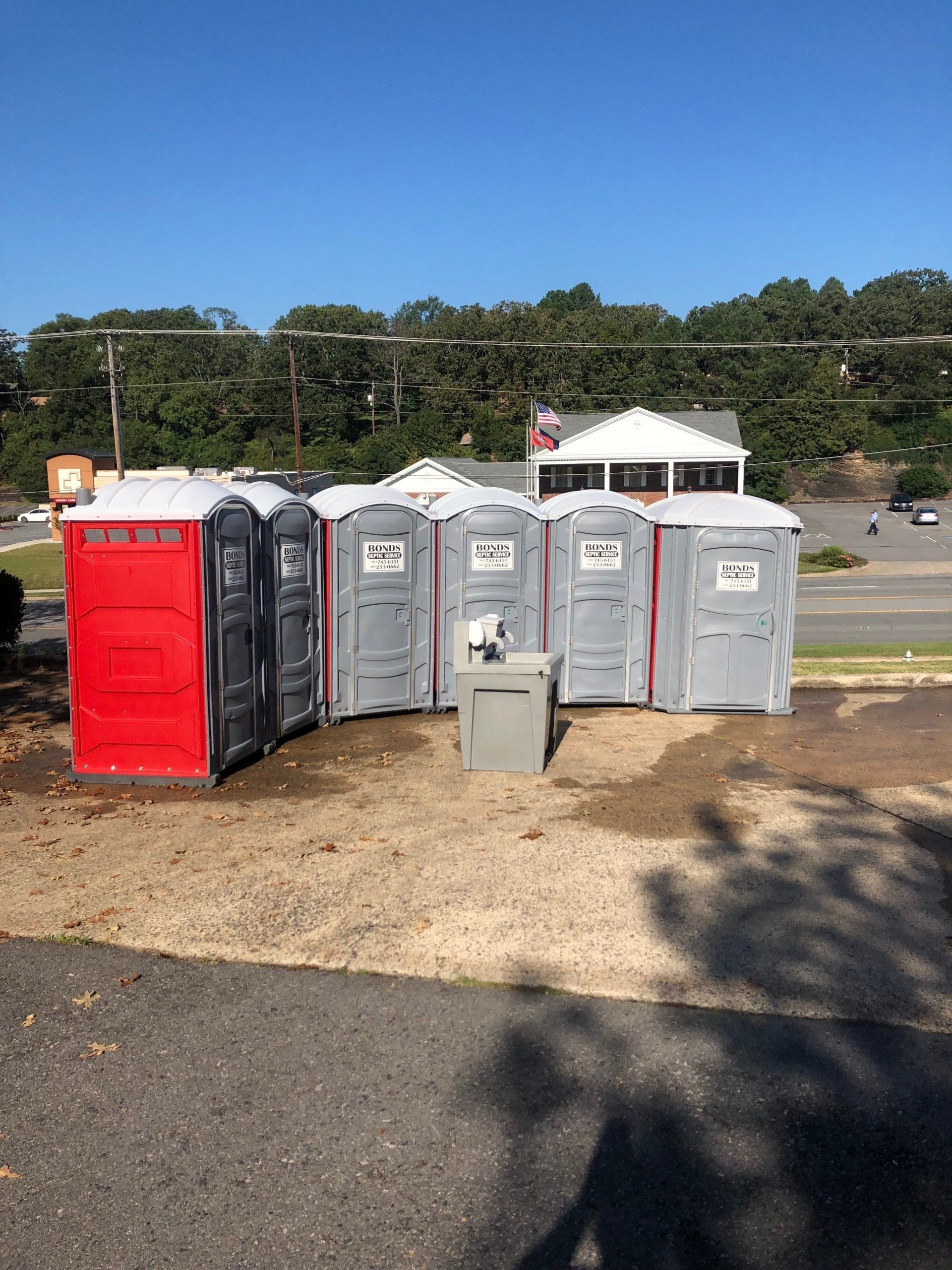 image of portable toilets central arkansas