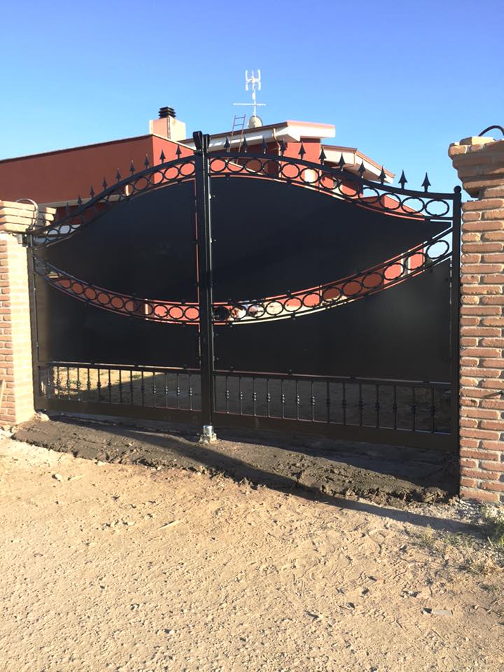 cancello villa in ferro battuto