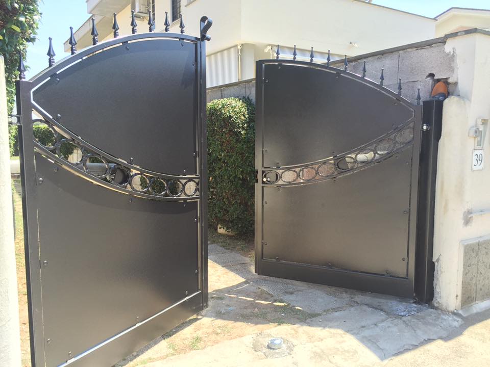 cancello in ferro battuto