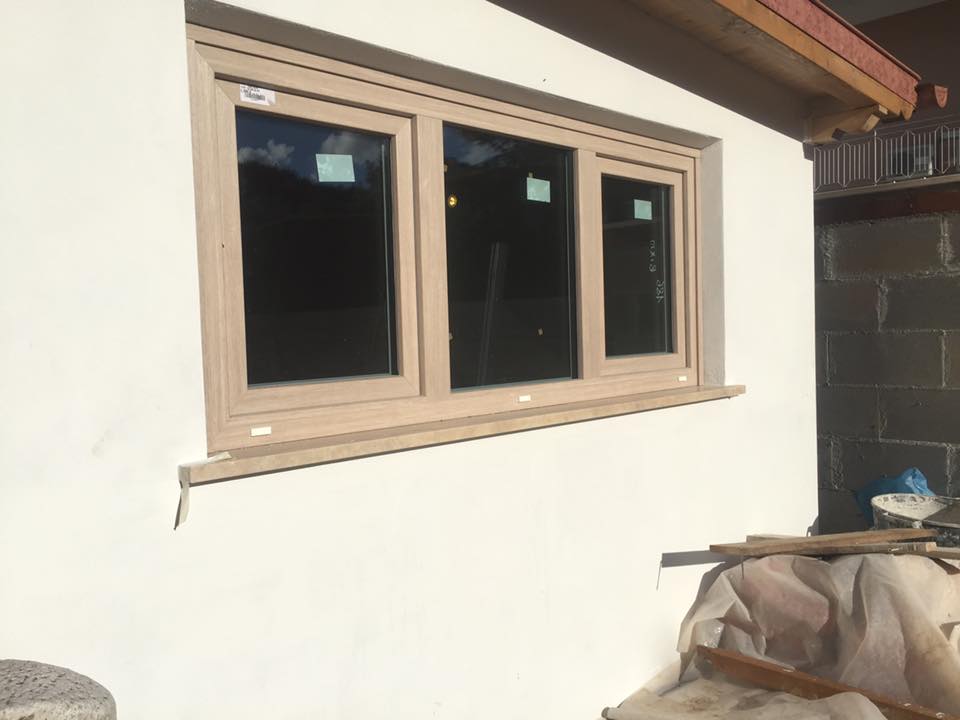 finestre scorrevoli orizzontalmente in PVC