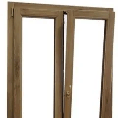 Finestra con apertura a vasistas