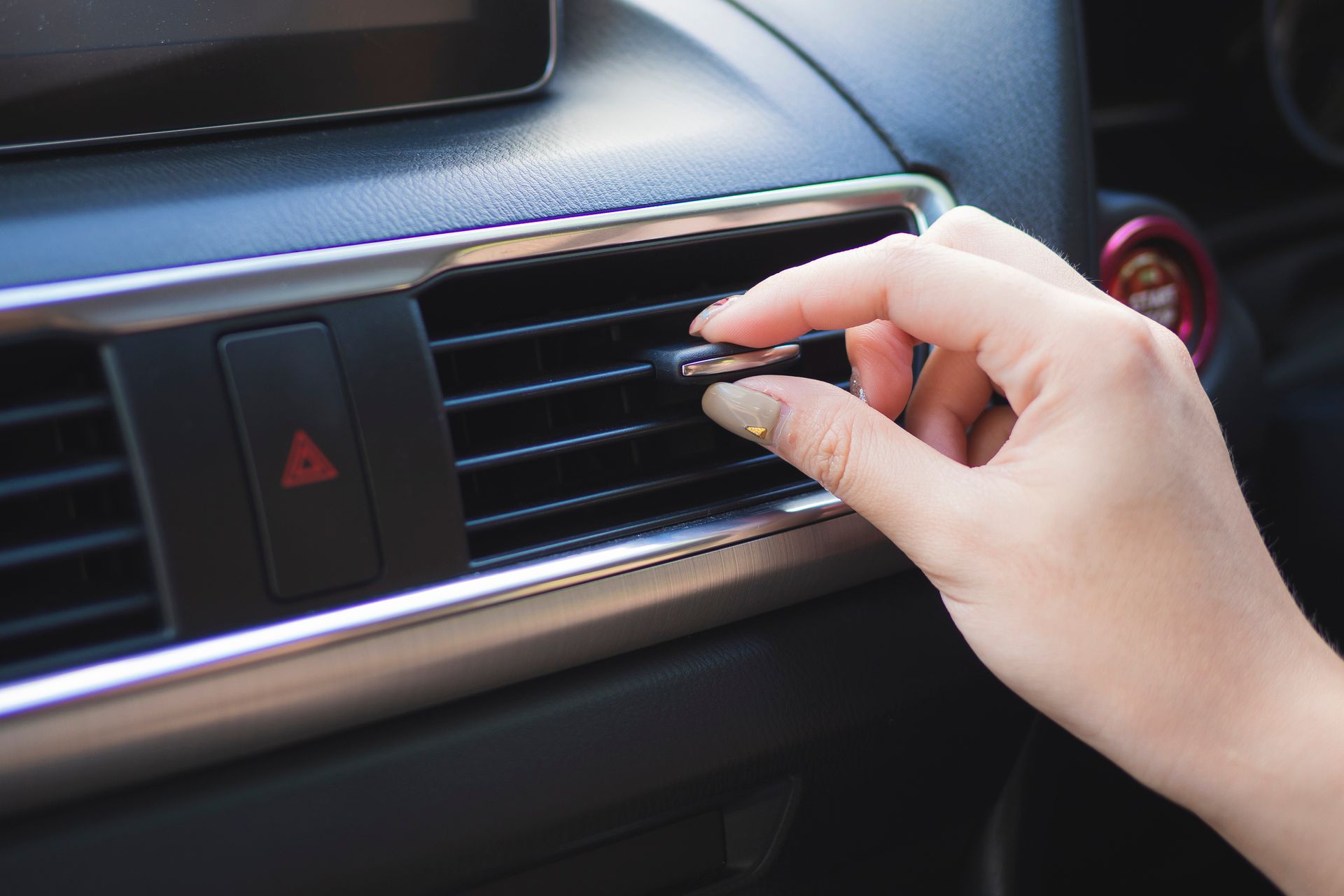 Adjusting The Air Vent Of The Car - Oakland, CA - Radiator Engineer