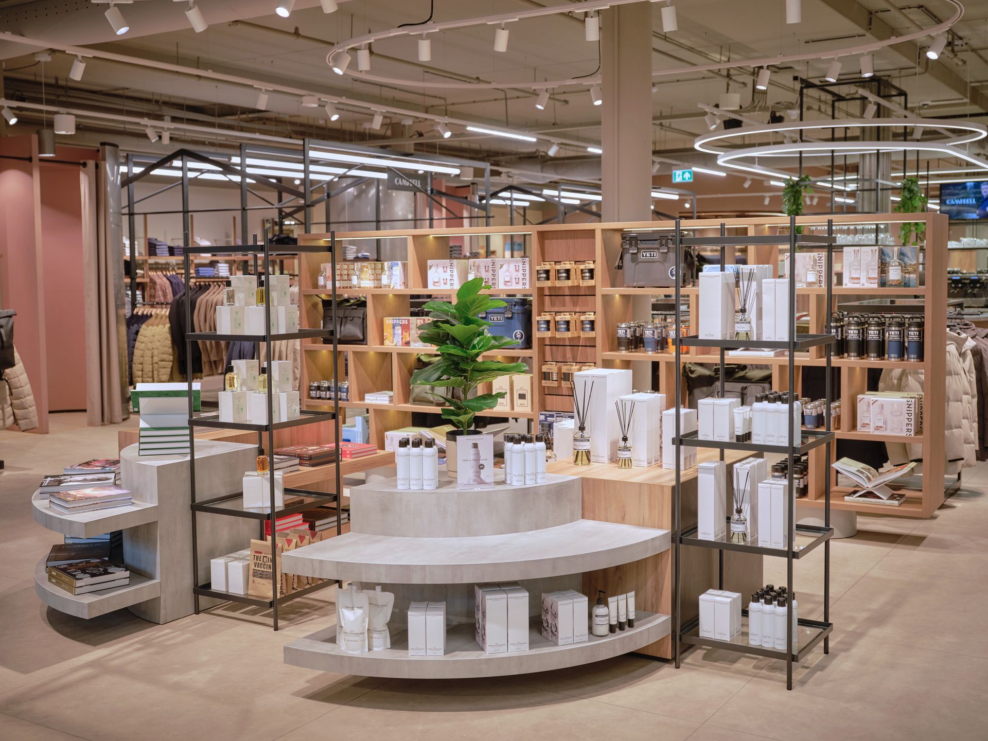 Maatwerk winkelinterieur