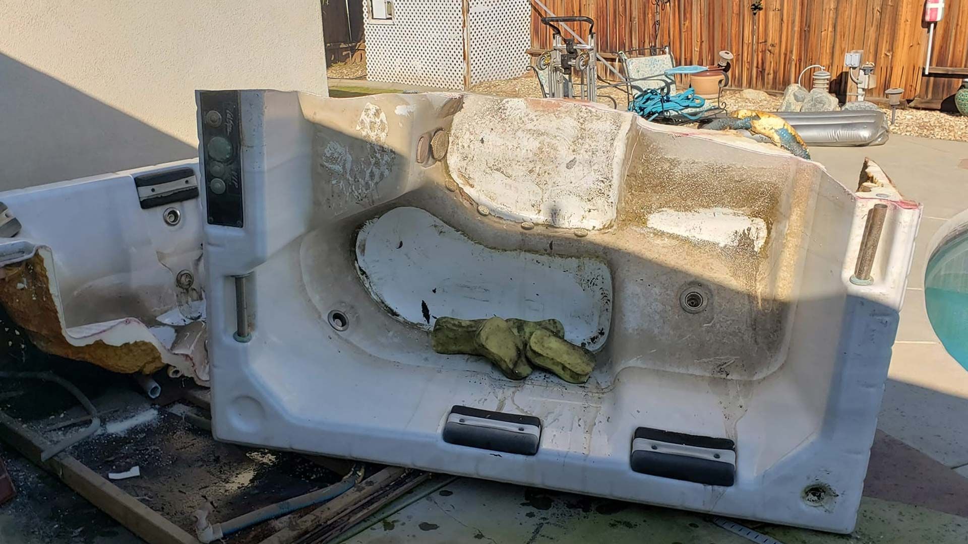 Hot Tub Removal in Bakersfield