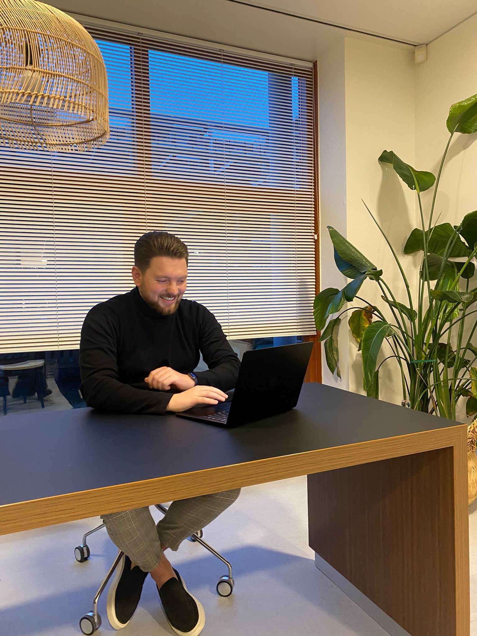 Foto Ilse contract tekenen