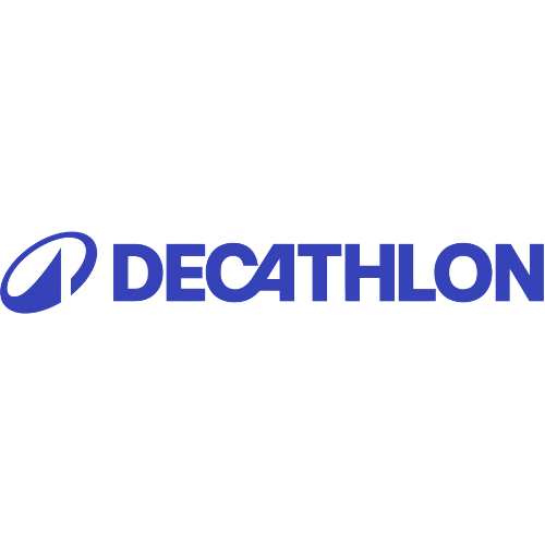 O logotipo da decathlon é azul e branco sobre fundo branco.