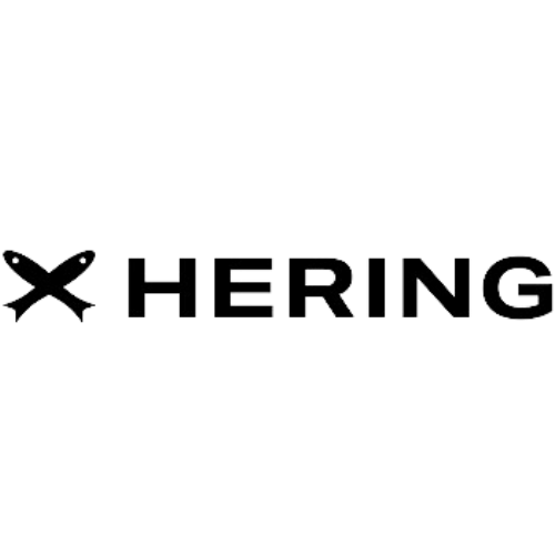 Um logotipo preto e branco para x hering em um fundo branco.