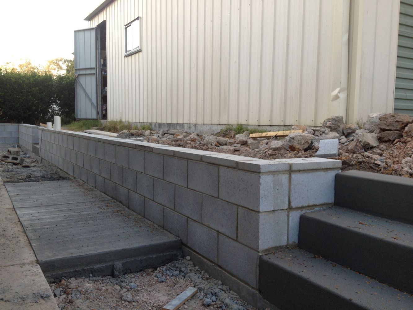 Retaining walls for a Brisbane driveway