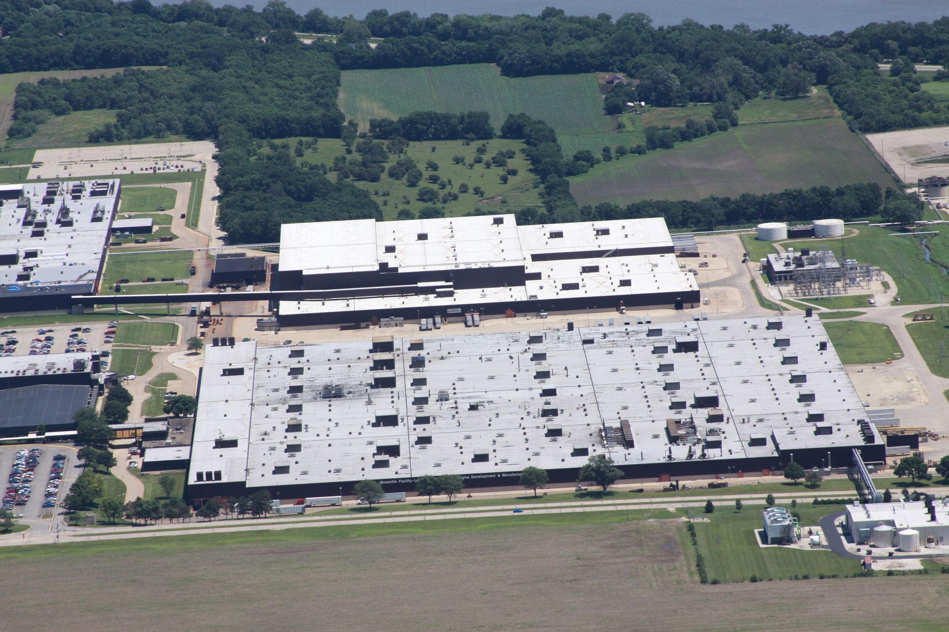 High-Quality Commercial Modified Bitumen Roof Installation at Caterpillar, Mossville, IL