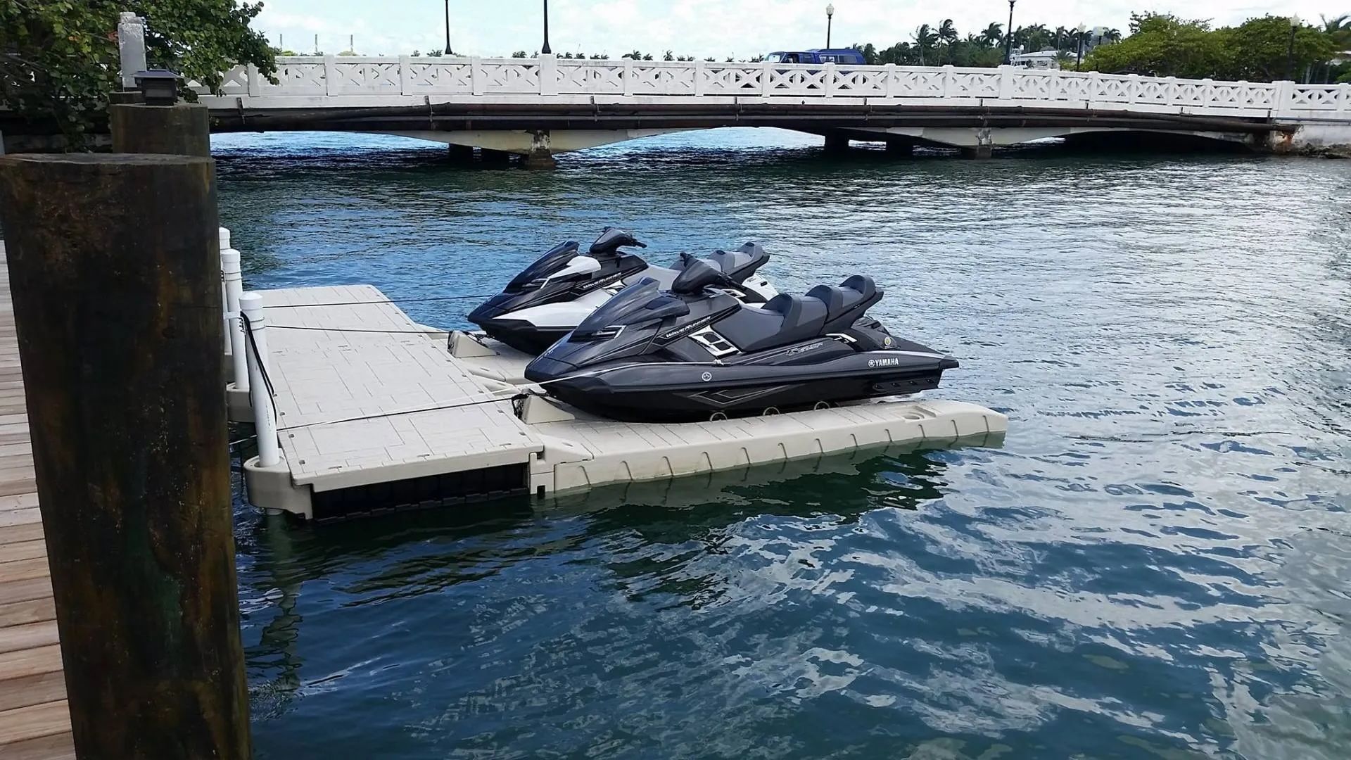 Floating Docks in Miami, FL