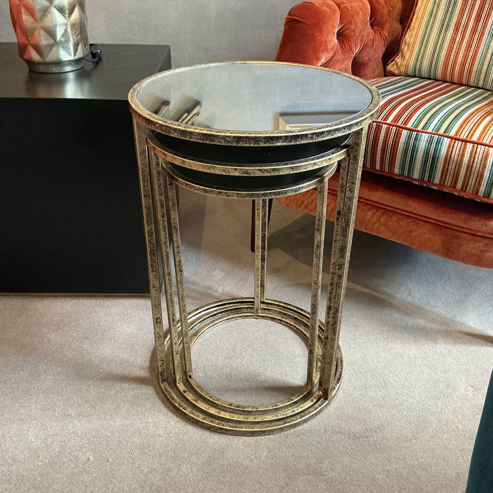 Avignon Nest of Tables