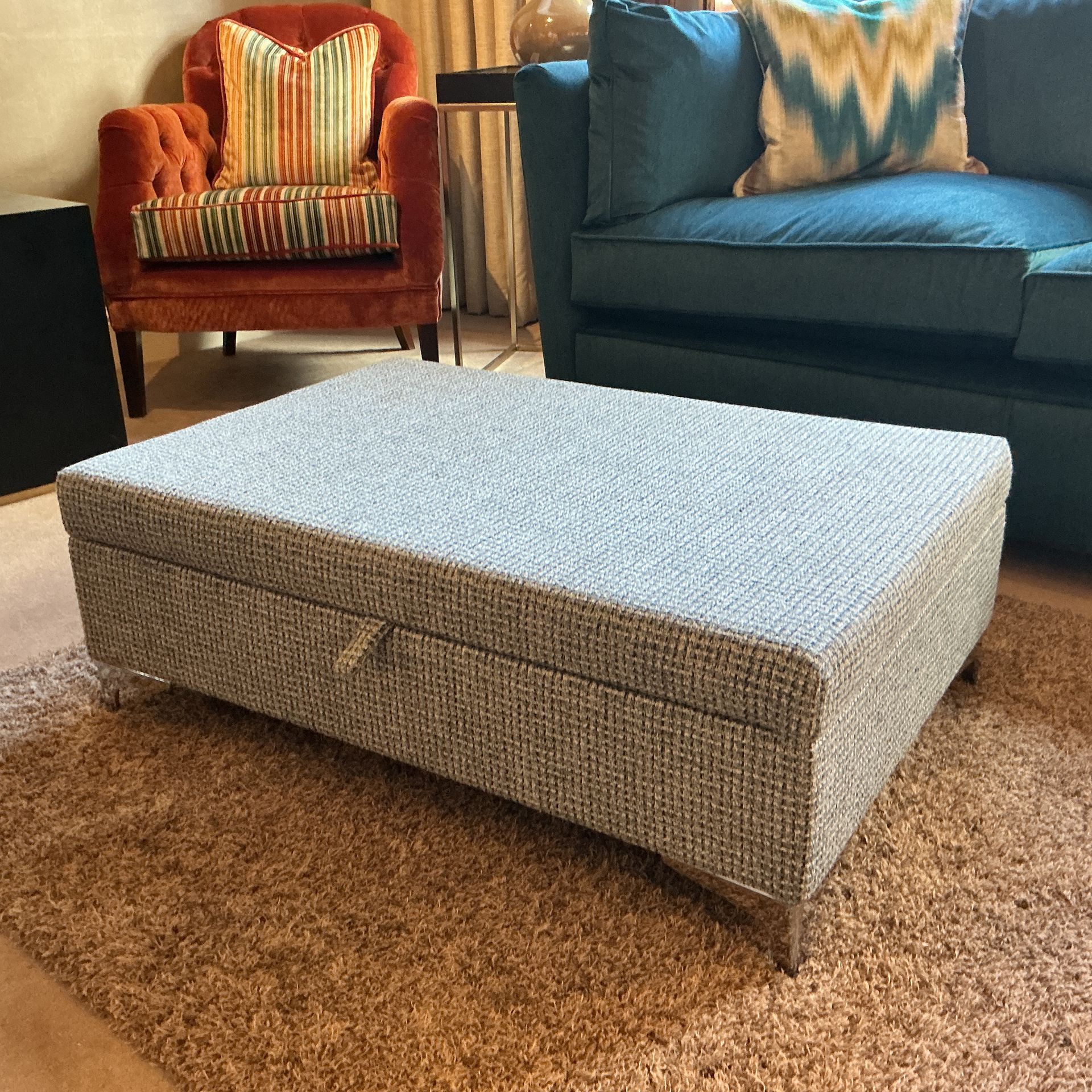 Sofa Table (Lift-Up Lid)