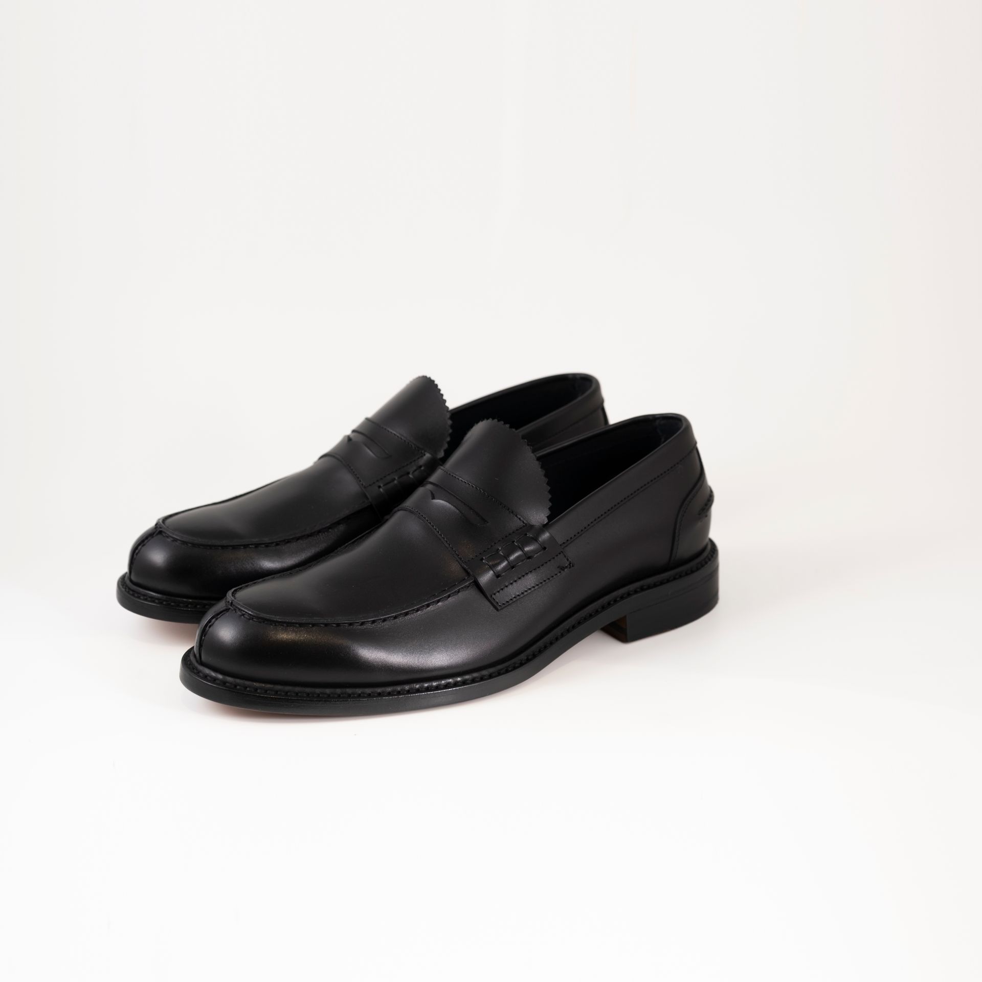 BERWICK college      pelle nero sfoderato ,fondo cuoio