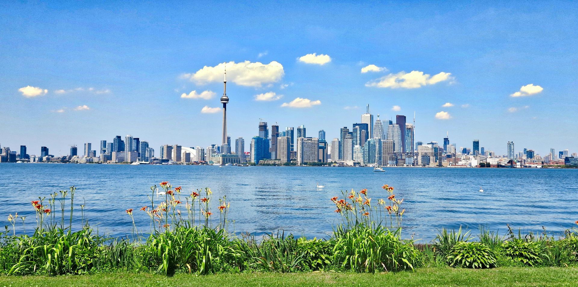 TORONTO fr £371*