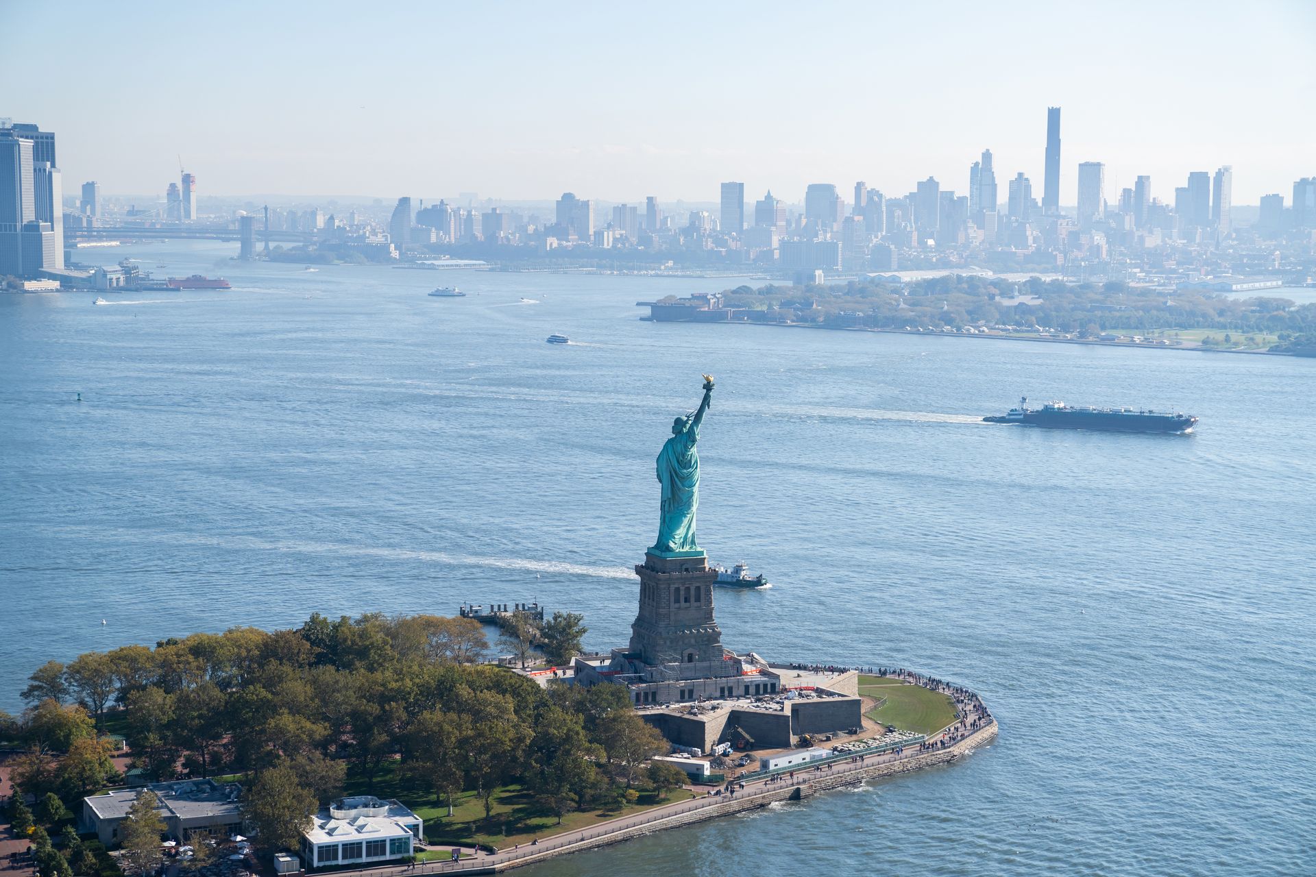 NEW YORK fr £438*
