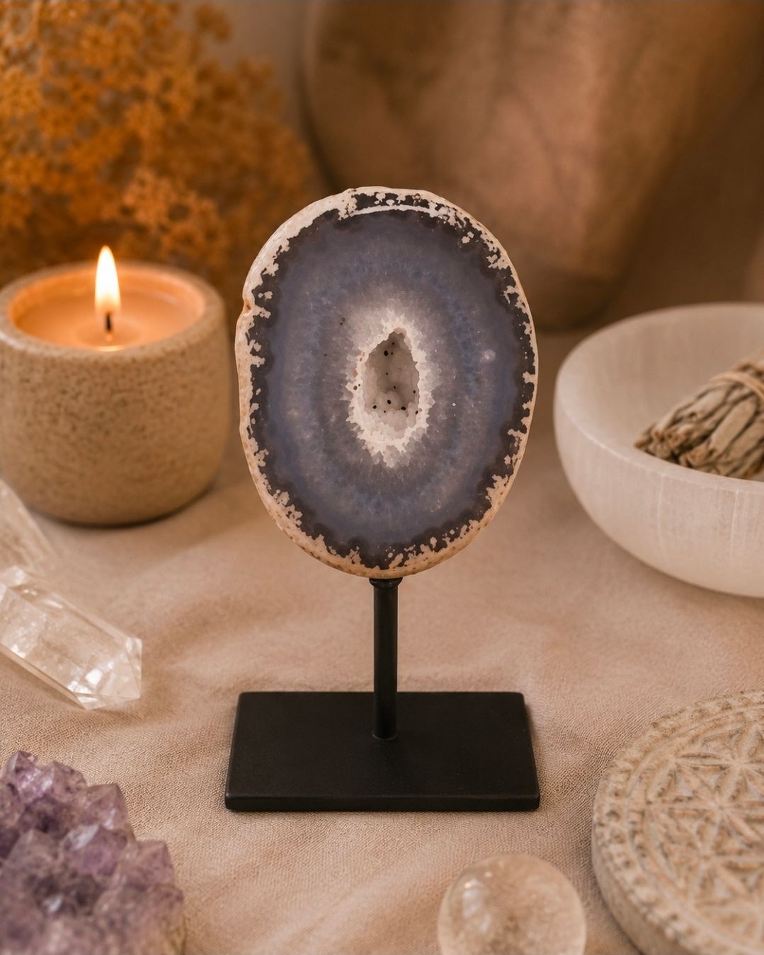 Agaat op standaard - Klein / 9 cm