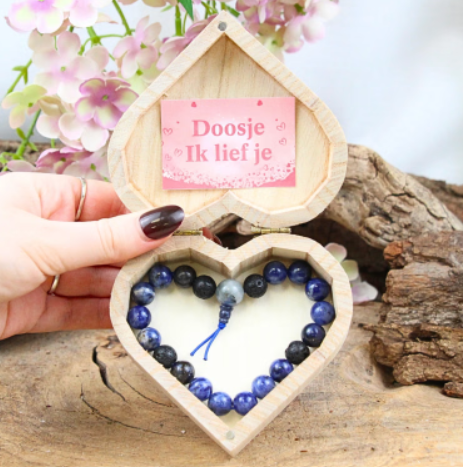 Doosje 'ik lief je' - met Sodaliet Armband 21 cm