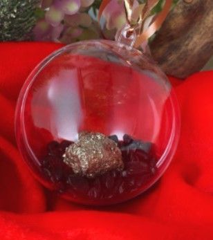 Kerstbal Toermalijn met Pyriet