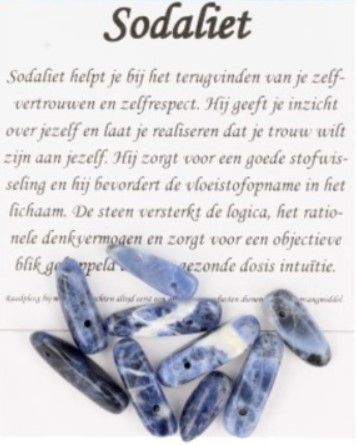 Blauw-witte sodaliet edelsteenkralen met geboorde gaatjes.
